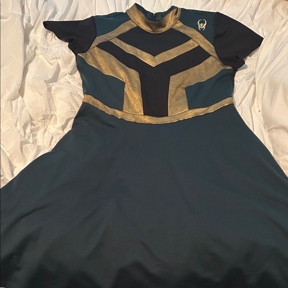 Her Universe Loki dress size XL